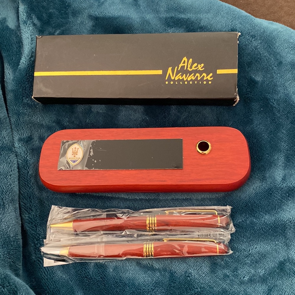 NWT Rosewood Pen and Pencil Set w/Maserati